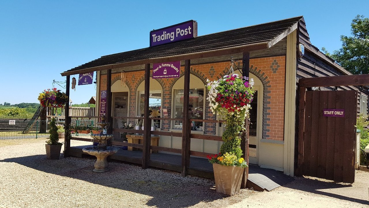 Watling St, Northampton for sale Primary Photo- Image 1 of 1