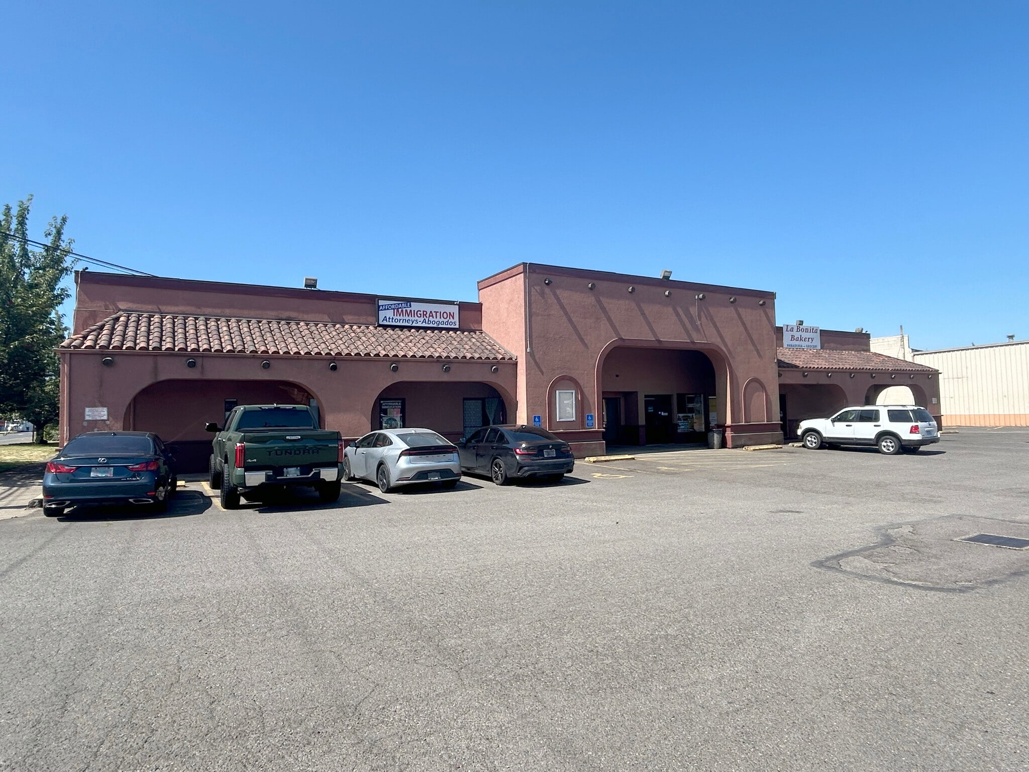 3545 Portland Rd NE, Salem, OR for lease Building Photo- Image 1 of 5