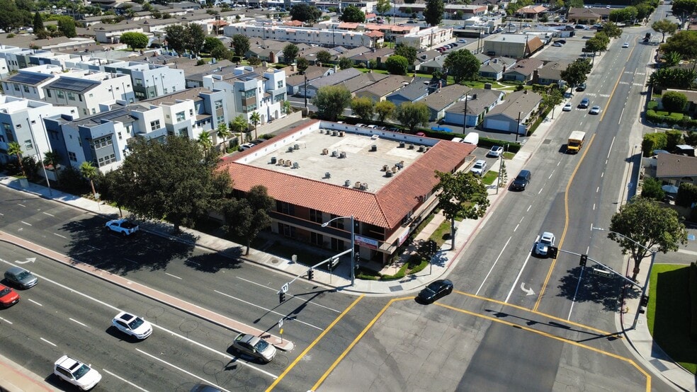 17772 Irvine Blvd, Tustin, CA for lease - Building Photo - Image 1 of 38
