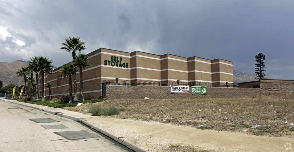 1775 N Palm Ave, Highland, CA for sale - Building Photo - Image 2 of 3