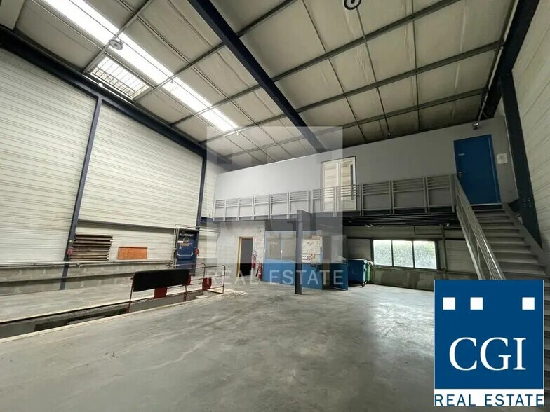 Flex in Le Versoud for lease - Interior Photo - Image 2 of 4