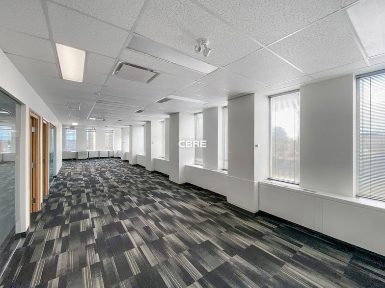 201 1st Ave S, Saskatoon, SK for lease - Interior Photo - Image 2 of 4