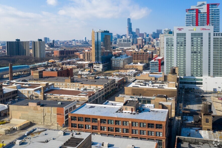 2255 S Michigan Ave, Chicago, IL for lease - Aerial - Image 3 of 9