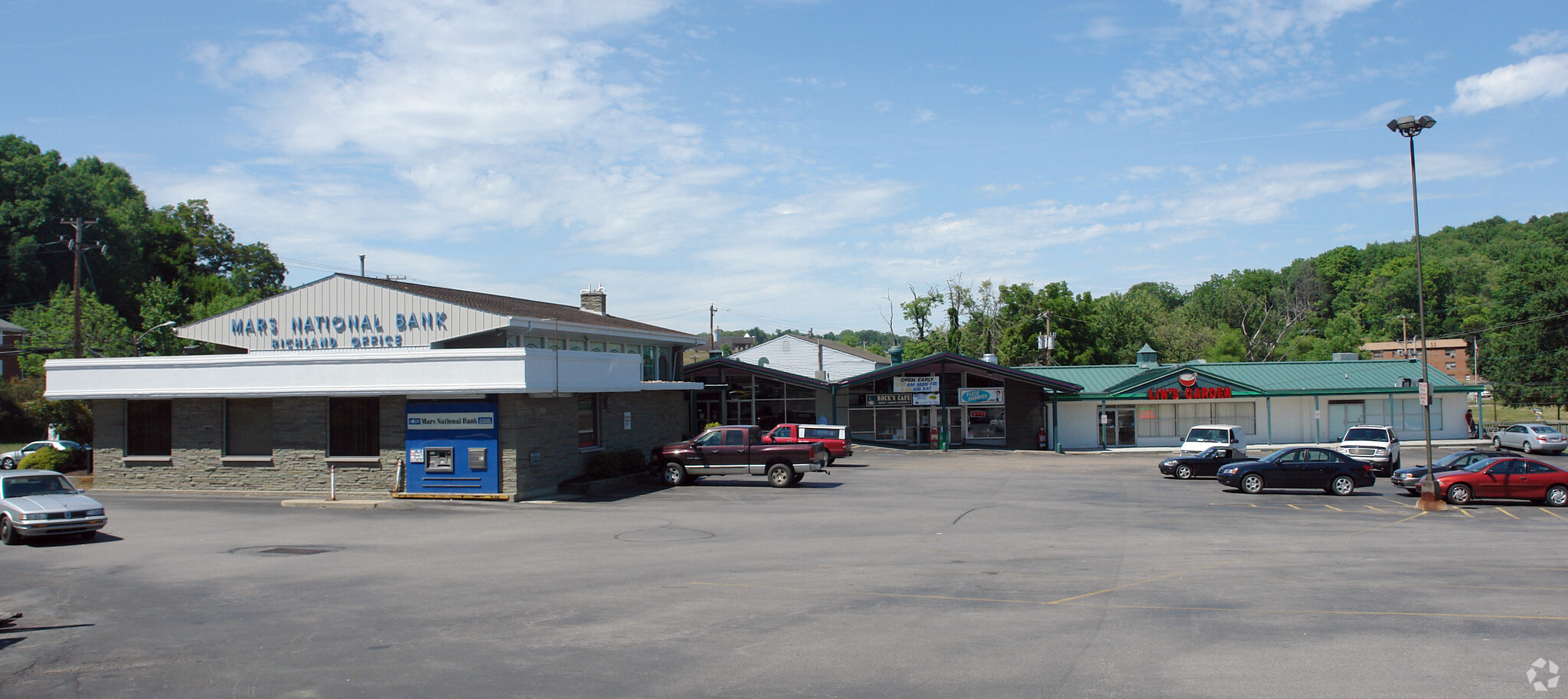 Retail in Gibsonia, PA for sale Primary Photo- Image 1 of 1