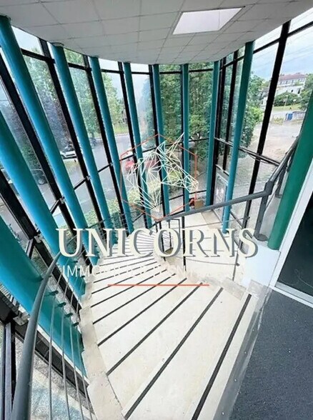 Office in Labège for lease - Building Photo - Image 3 of 12