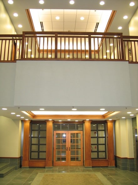 100 Springhouse Dr, Collegeville, PA for lease - Lobby - Image 3 of 21