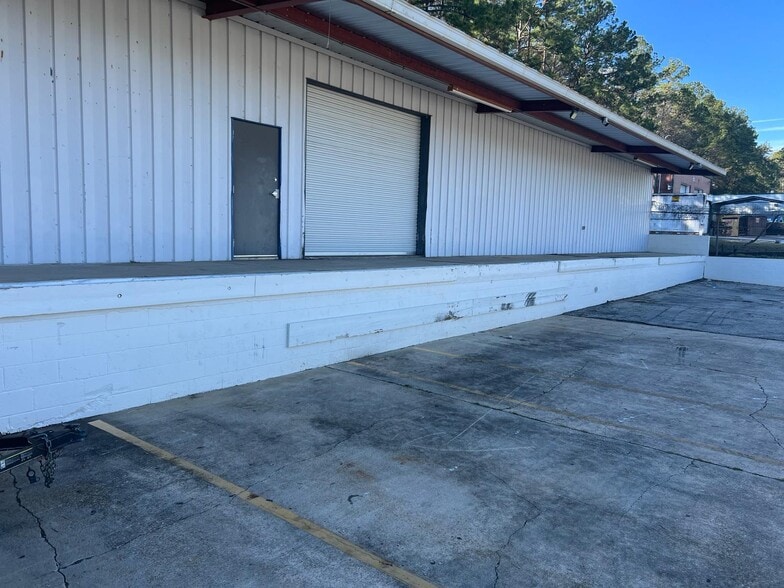 2130 Lake Bradford Blvd, Tallahassee, FL for lease - Building Photo - Image 2 of 7