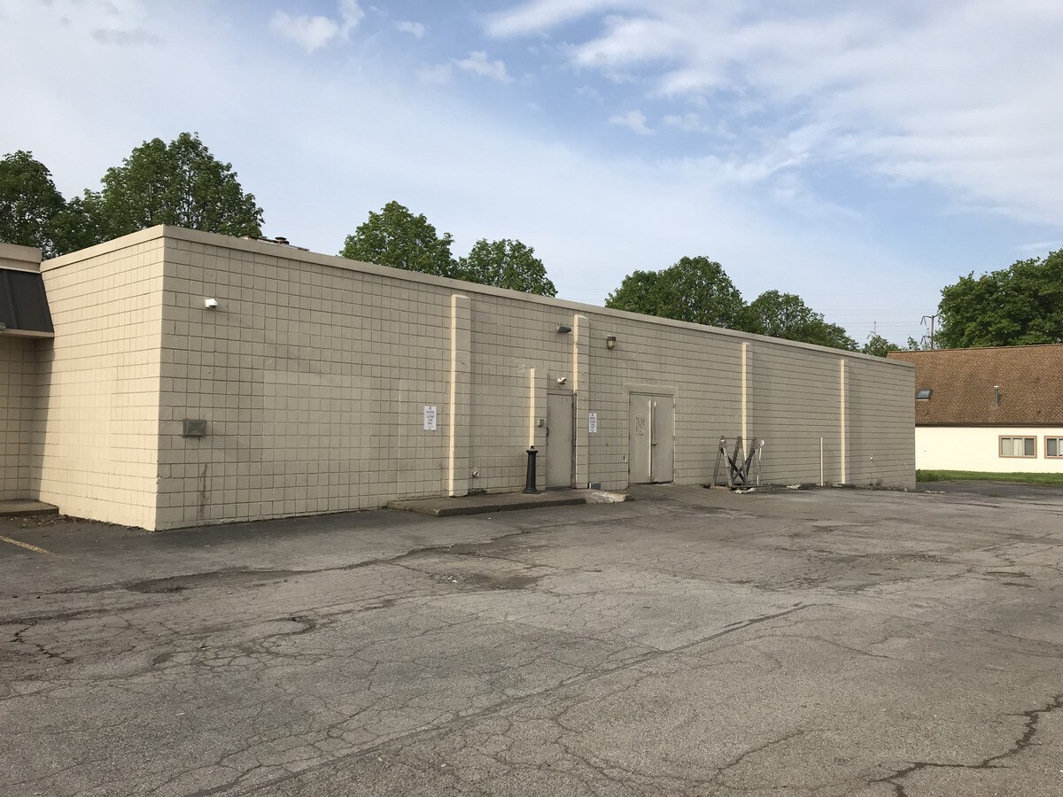 2973 W Henrietta Rd, Rochester, NY 14623