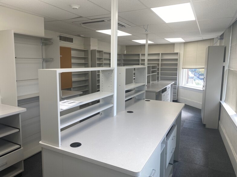 1695-1699 Main St, Springfield, MA for lease - Interior Photo - Image 3 of 6