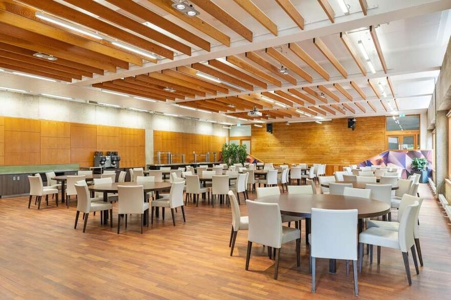 195 Knighton Rd, Leicester for sale - Interior Photo - Image 3 of 3