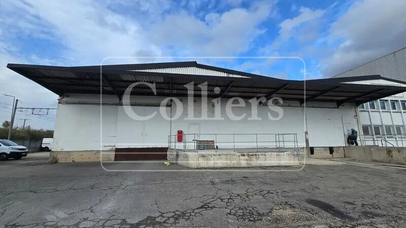 Flex in Vitrolles for lease - Building Photo - Image 2 of 6