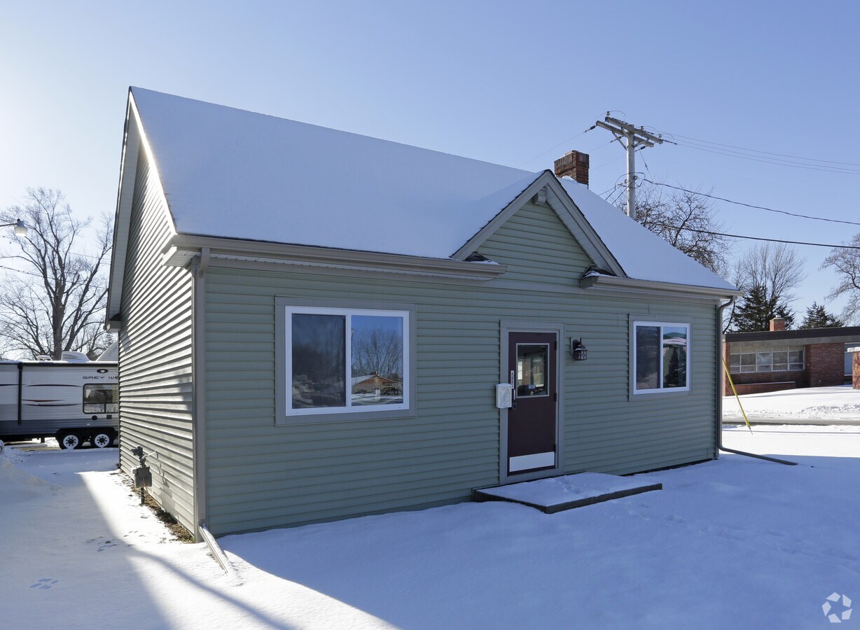 10615 Railroad Ave, Chisago City, MN 55013 Property Record