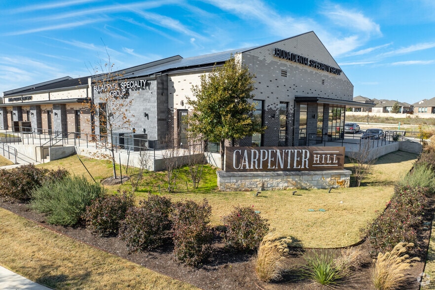 171 Carpenter Hill Dr, Buda, TX for lease - Primary Photo - Image 1 of 4