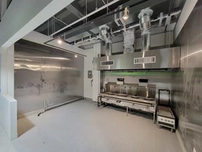 42 W 38th St, New York, NY for lease Interior Photo- Image 2 of 3