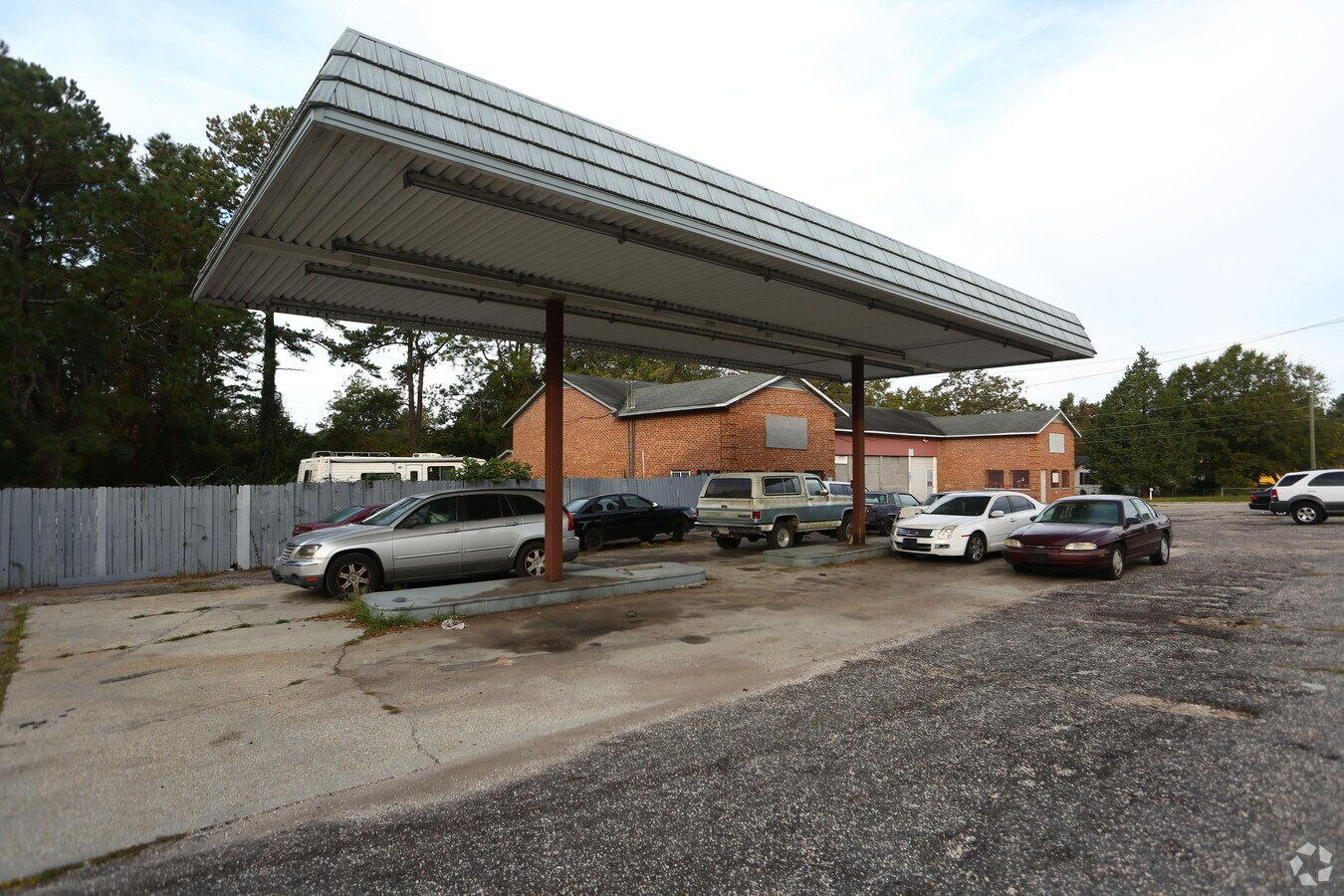 2917 Murchison Rd, Fayetteville, NC 28301