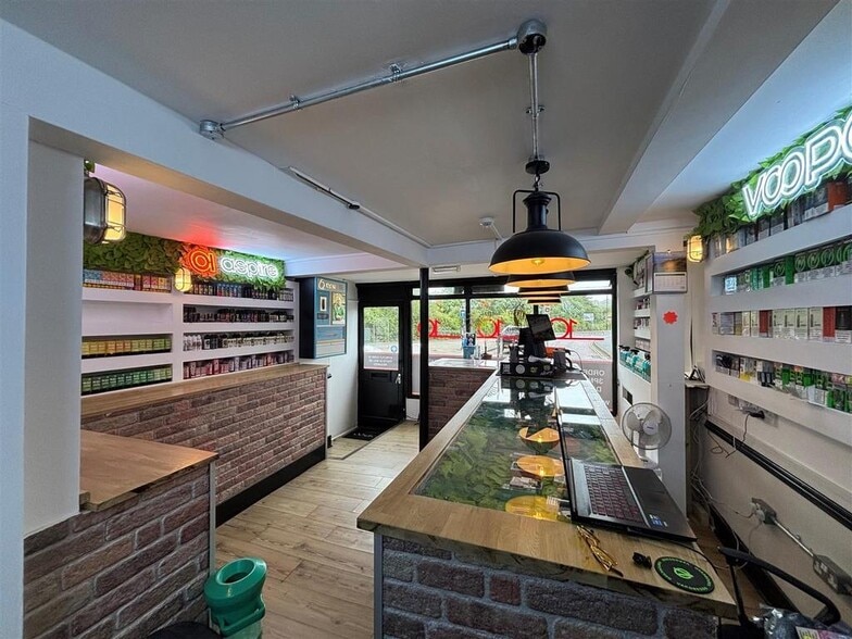 42-44 Ferry Rd, Rye for sale - Interior Photo - Image 3 of 4