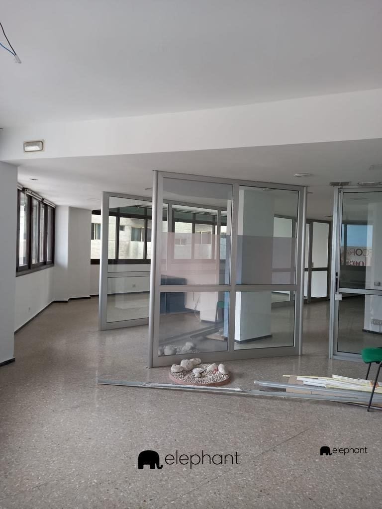 Office in Las Palmas de Gran Canaria, Las Palmas for lease Interior Photo- Image 1 of 7