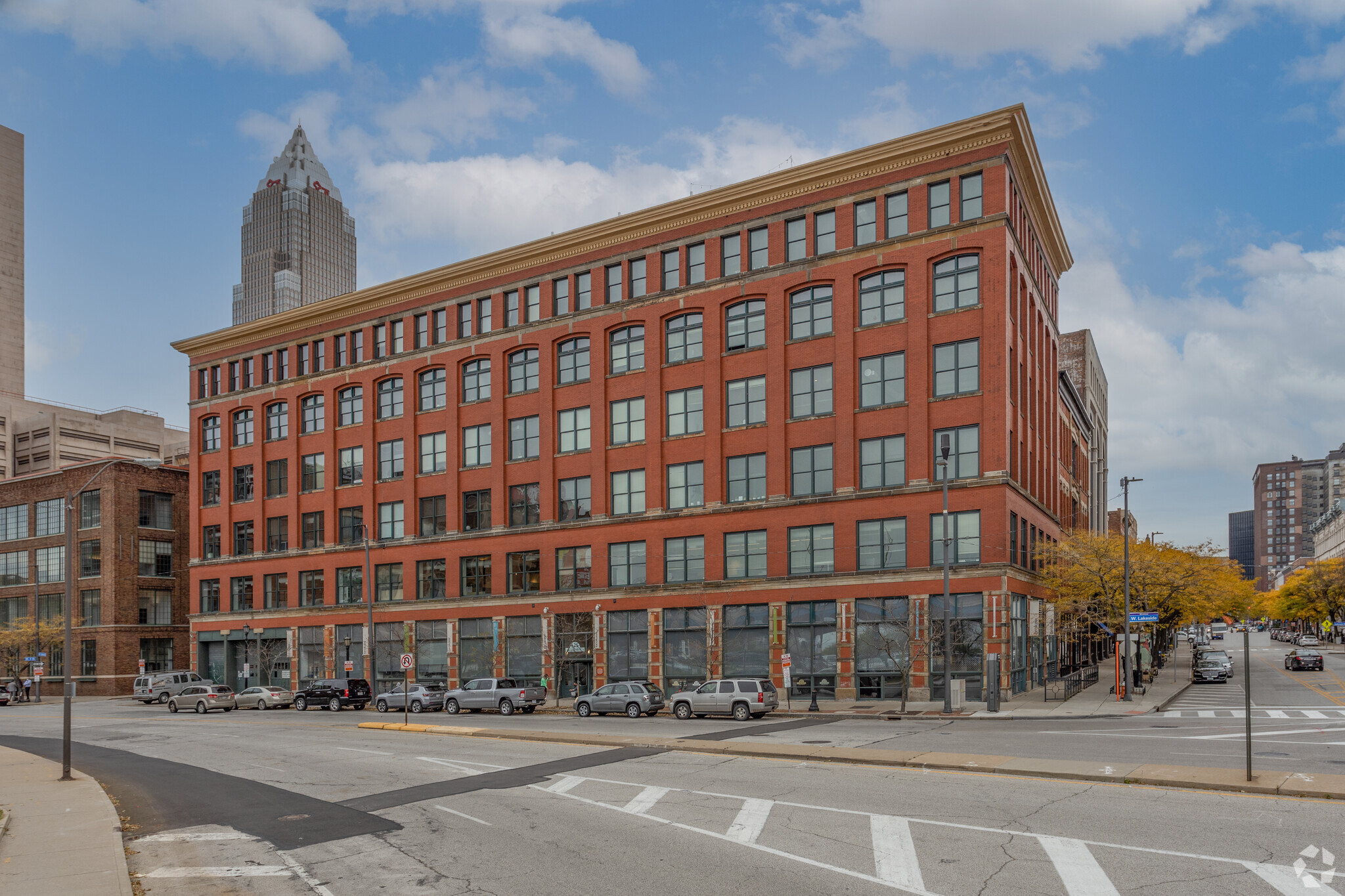 425 W Lakeside Ave, Cleveland, OH for lease Building Photo- Image 1 of 9