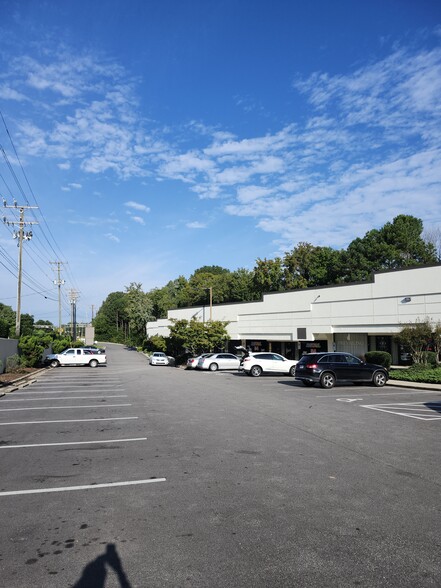 2223 E NC Highway 54, Durham, NC for lease - Building Photo - Image 3 of 7