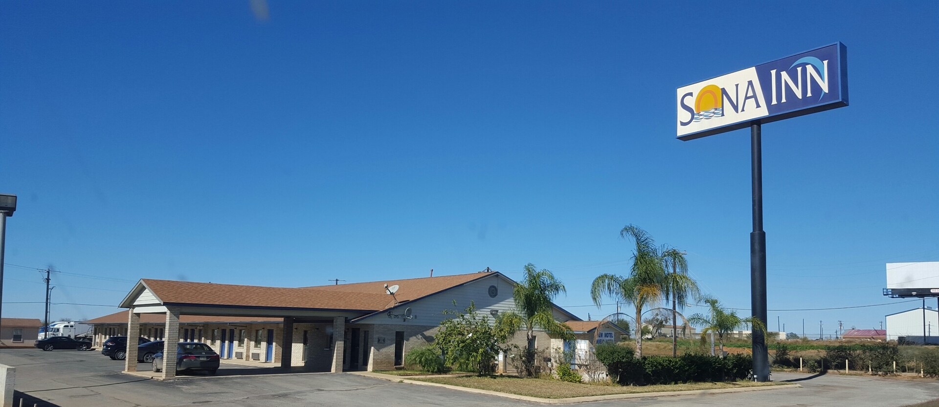 16222 S Interstate Highway 35, Dilley, TX for sale Primary Photo- Image 1 of 1