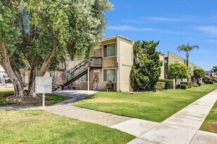 - Fourplex or Quadplex