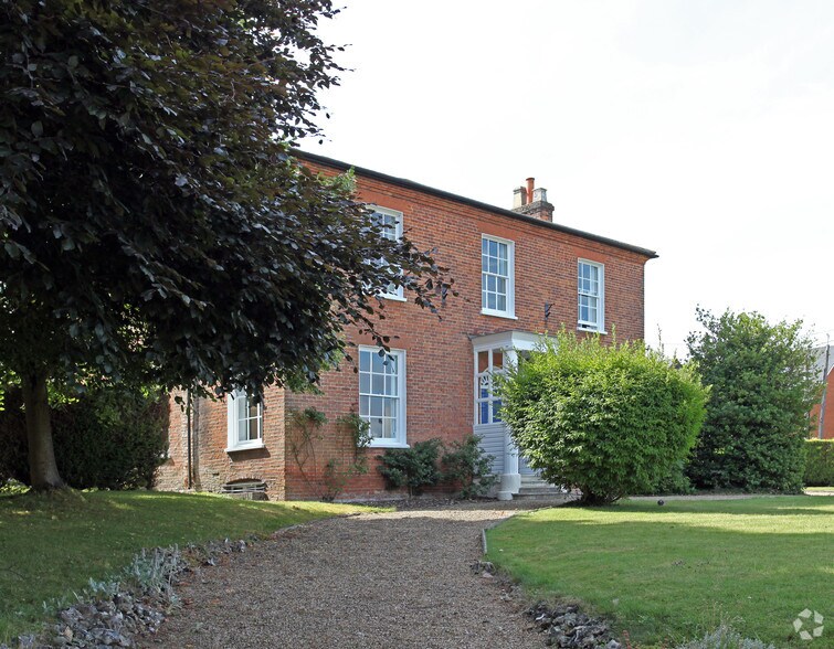 101 High St, Tring for sale - Primary Photo - Image 1 of 1