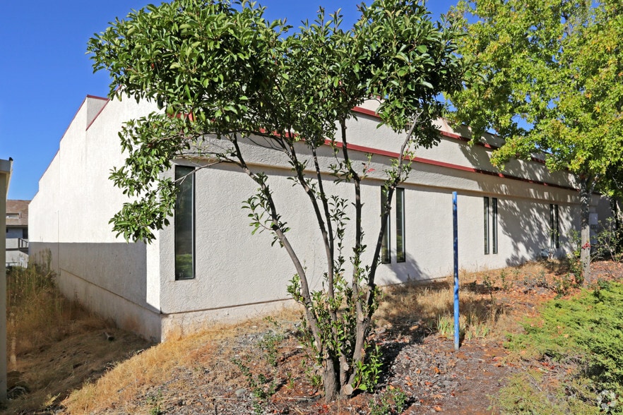 3067 Alhambra Dr, Shingle Springs, CA for sale - Building Photo - Image 3 of 8