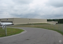 7528 State Fair Blvd, Baldwinsville, NY for lease - Building Photo - Image 3 of 7