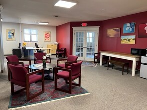 2407-2417 Lancaster Ave, Wilmington, DE for lease Interior Photo- Image 2 of 5