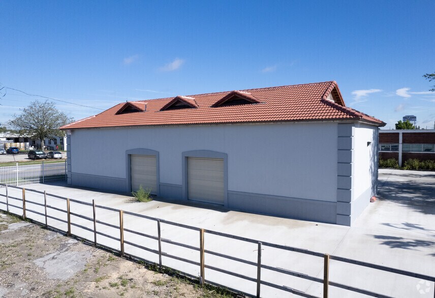 441 Cassat Ave, Jacksonville, FL for lease - Building Photo - Image 3 of 4