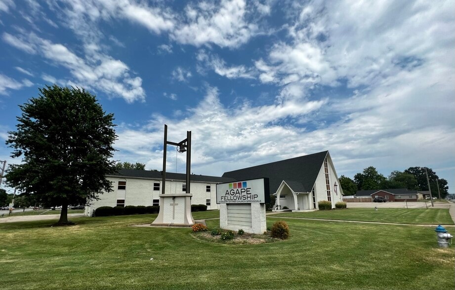 1520 W Huntsville Ave, Springdale, AR for sale - Primary Photo - Image 1 of 1