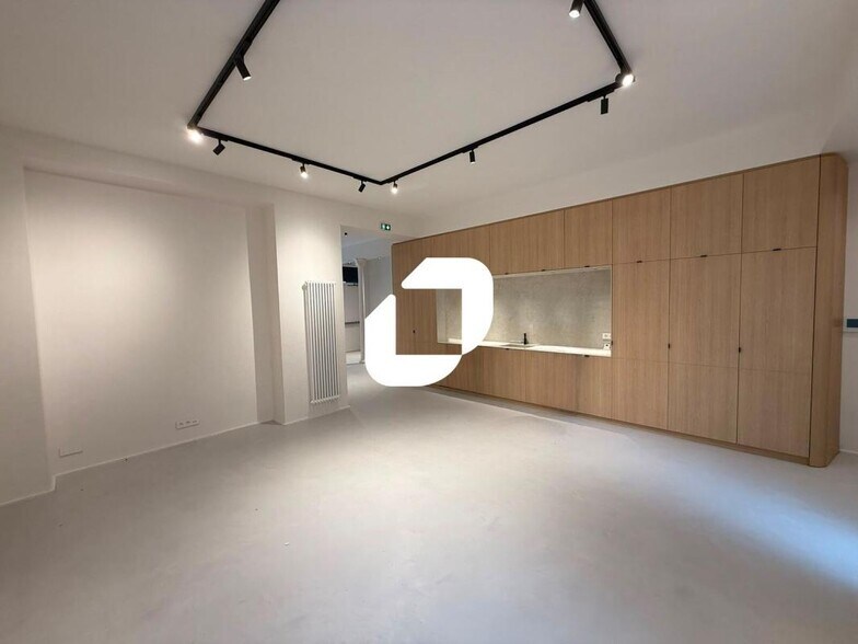 1 Rue Goethe, Paris for lease - Interior Photo - Image 1 of 10