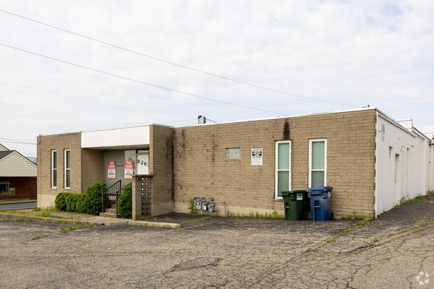 8263 Clara Ave, Cincinnati, OH for lease - Primary Photo - Image 1 of 5