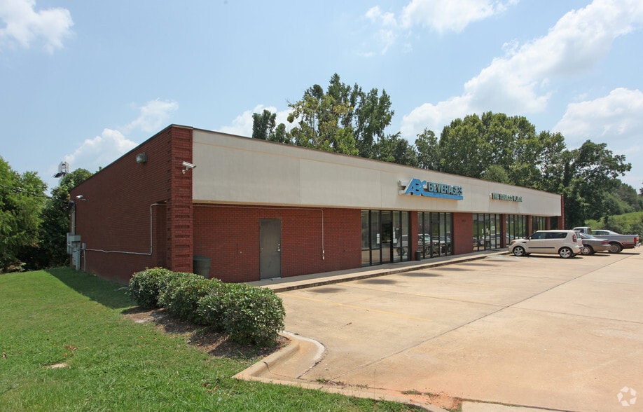 1051 S Fox Run Pky, Opelika, AL for lease - Building Photo - Image 2 of 4