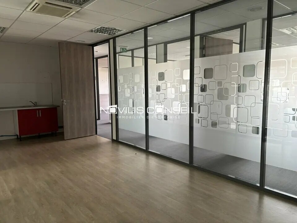 Office in Colomiers for lease Interior Photo- Image 1 of 8