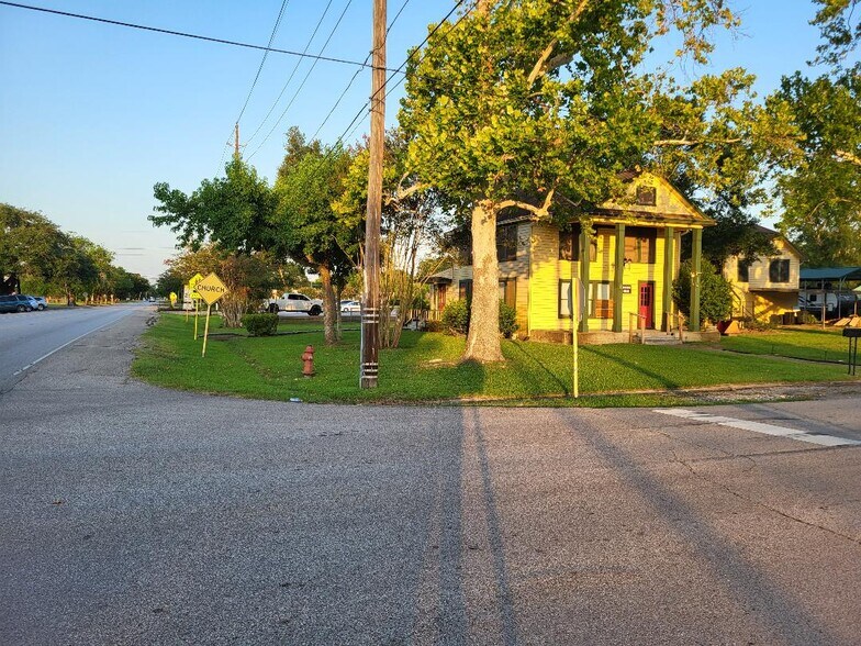 5714 Crosby Dayton Rd, Crosby, TX for sale - Primary Photo - Image 1 of 1