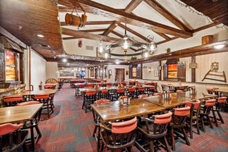 8150 S Cicero Ave, Burbank, IL for sale Interior Photo- Image 2 of 9