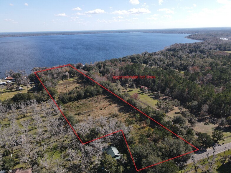 9817 NE County Road 1469, Earleton, FL 32631 Big Lake Santa Fe.