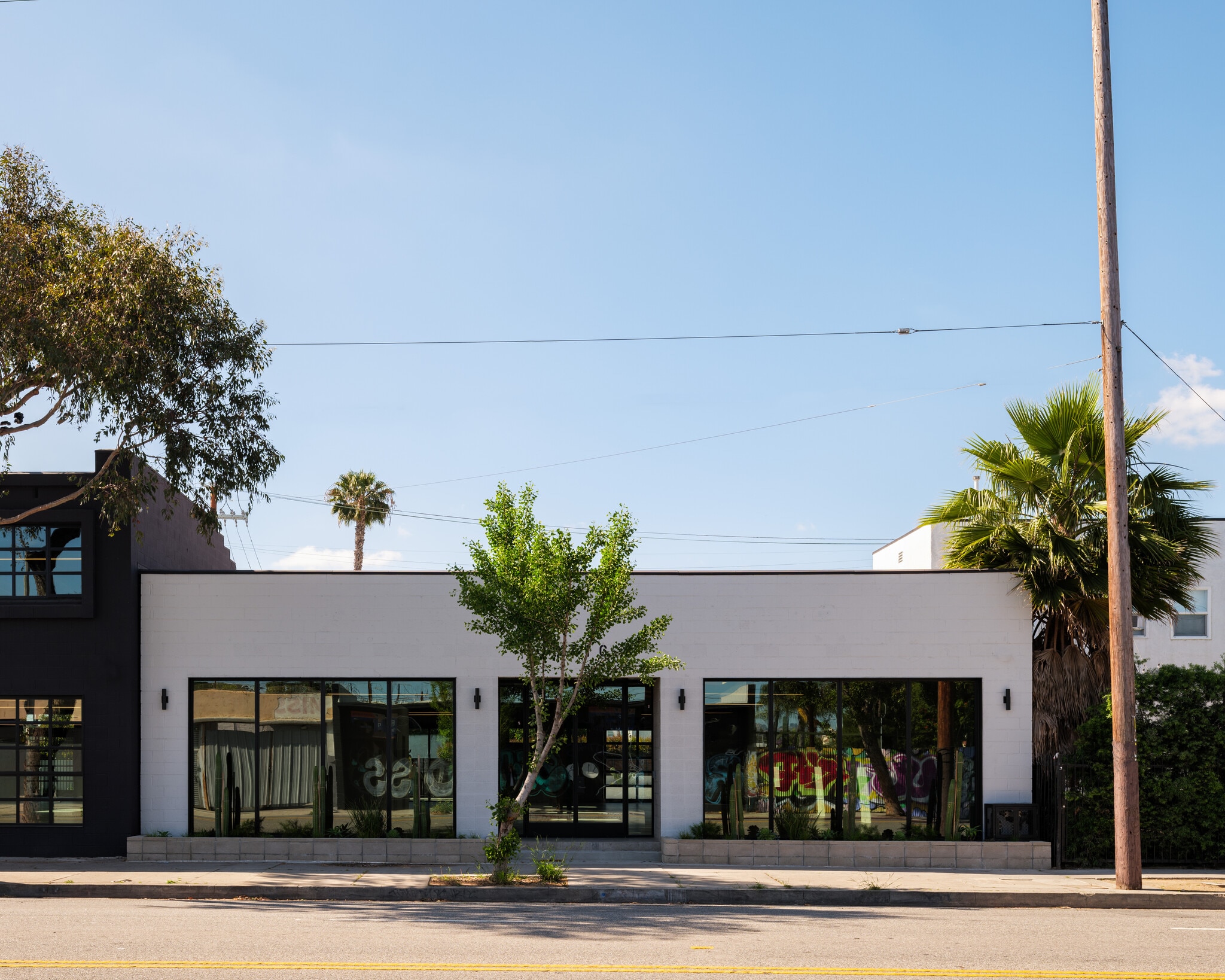 3716 W Jefferson Blvd, Los Angeles, CA for lease Interior Photo- Image 1 of 11
