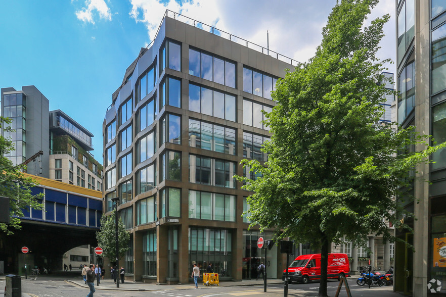 10 Lloyds Ave, London for lease - Building Photo - Image 3 of 10