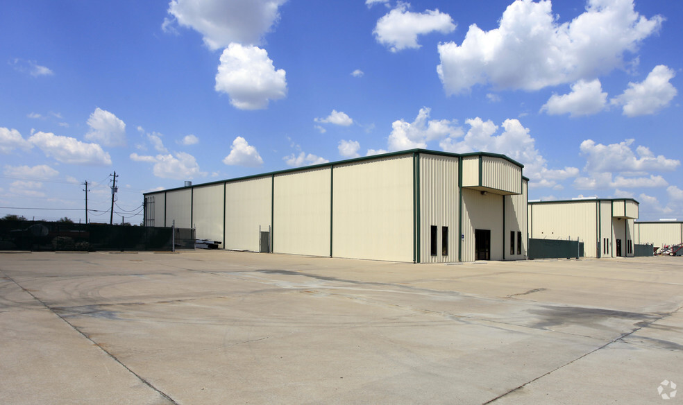 211 Randon Dyer Rd, Rosenberg, TX for lease - Primary Photo - Image 1 of 2