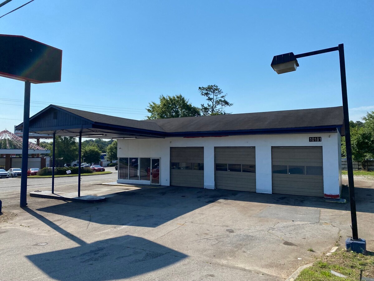 10181 Veterans Memorial Hwy, Lithia Springs, GA 30122