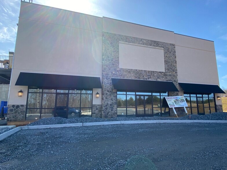 134 Wood Ridge Ter, Zion Crossroads, VA for lease - Building Photo - Image 2 of 6