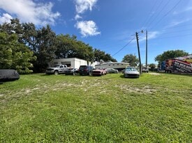 112-115 NW 4 Ave, Dania Beach FL - Warehouse