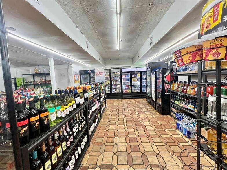 3000 Winchester Ave, Ashland, KY for sale - Building Photo - Image 3 of 9