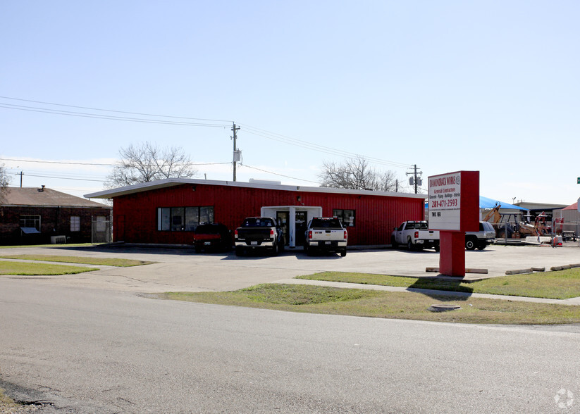 901 S 1st St, La Porte, TX for sale - Primary Photo - Image 1 of 1