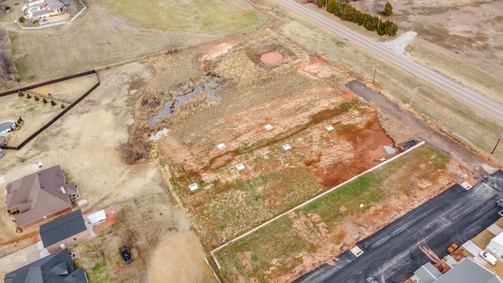 14315 Portland Avenue, Edmond, OK for sale - Building Photo - Image 2 of 18