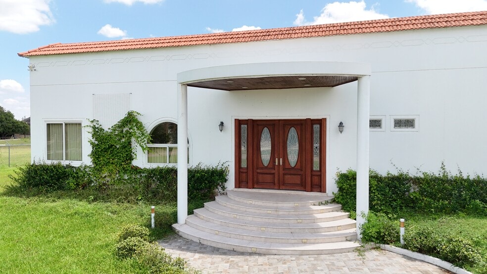 6602 Rohan Rd, Richmond, TX for lease - Building Photo - Image 2 of 8