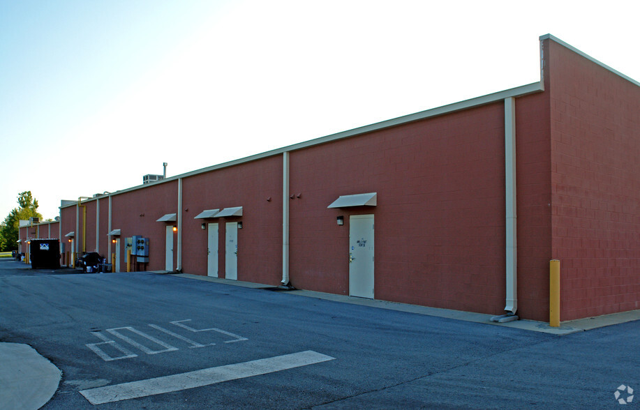 541 Signal Mountain Rd, Chattanooga, TN for lease - Building Photo - Image 2 of 5