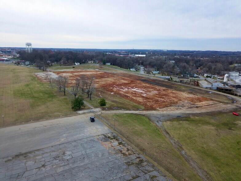 1151 College St, Clarksville, TN for sale - Building Photo - Image 1 of 1